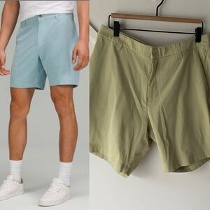 Lululemon Commission Short Vent Light in Dewy Green - 33